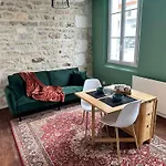Petit Coin Cosy Derriere La Gare Apartament *